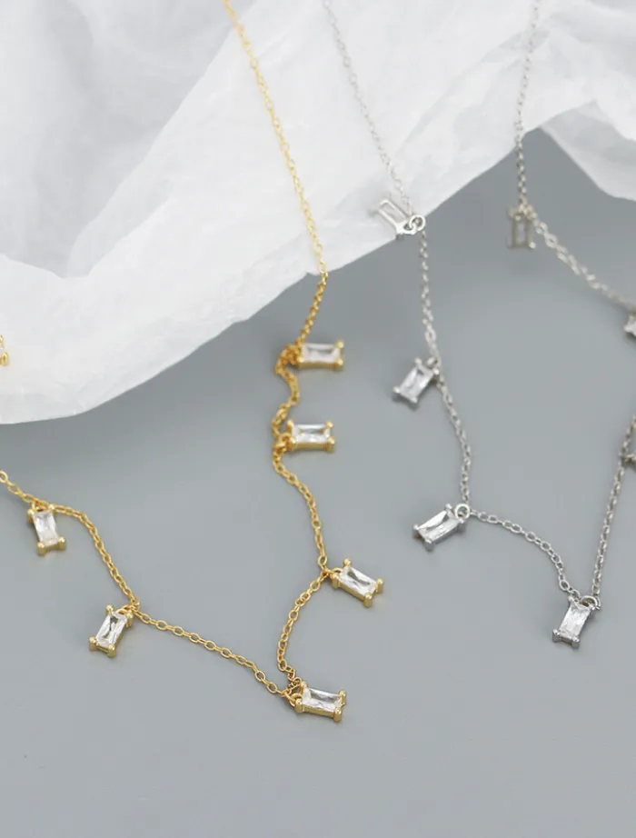 aline_necklace__silver_2.webp Insurge Clothing Aline Necklace - Silver< Necklaces
