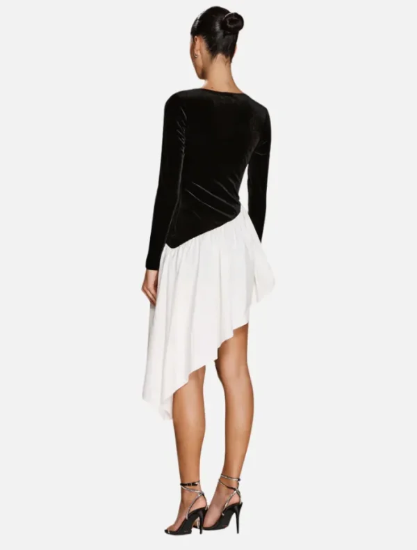 Sonya Amora Dress - Black and White< Casual Dresses | Mini Dresses