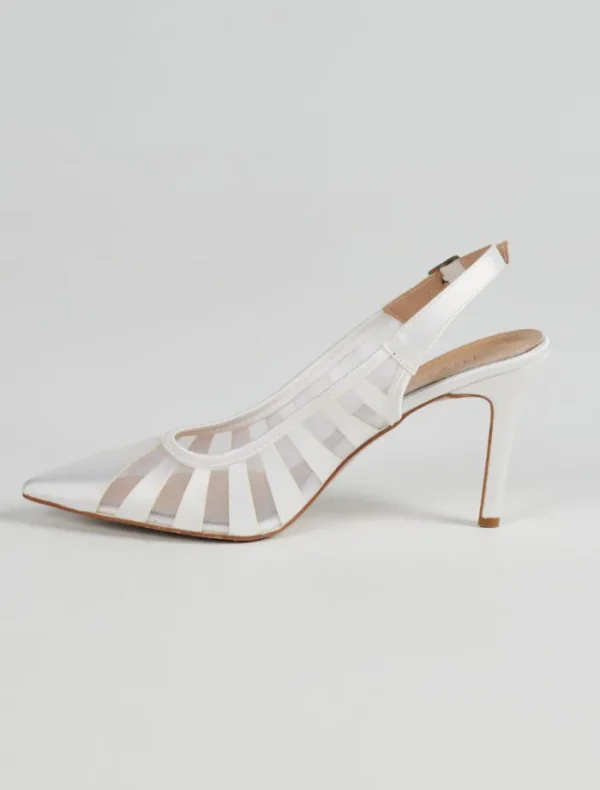 Insurge Shoes Azra Heel - White< Heels