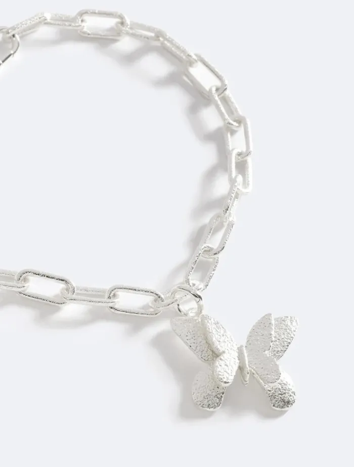 butterfly_effect_necklace_0-1.webp Emma Pills Butterfly Effect Necklace - Fearless Silver< Necklaces
