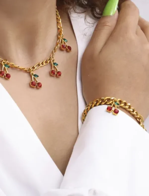 Insurge Clothing Cherry Cola Bracelet - Gold< Bracelets