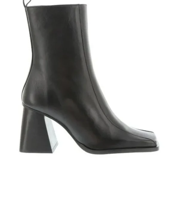 Neo Eden Boot - Black< Boots | Sandals