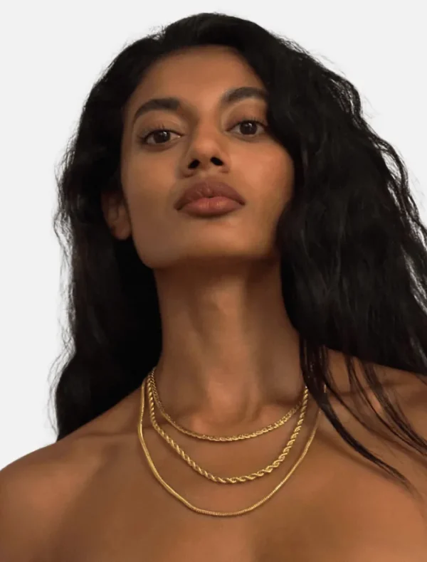 Susmie’s Give Me Some Advice Necklace - Gold< Necklaces
