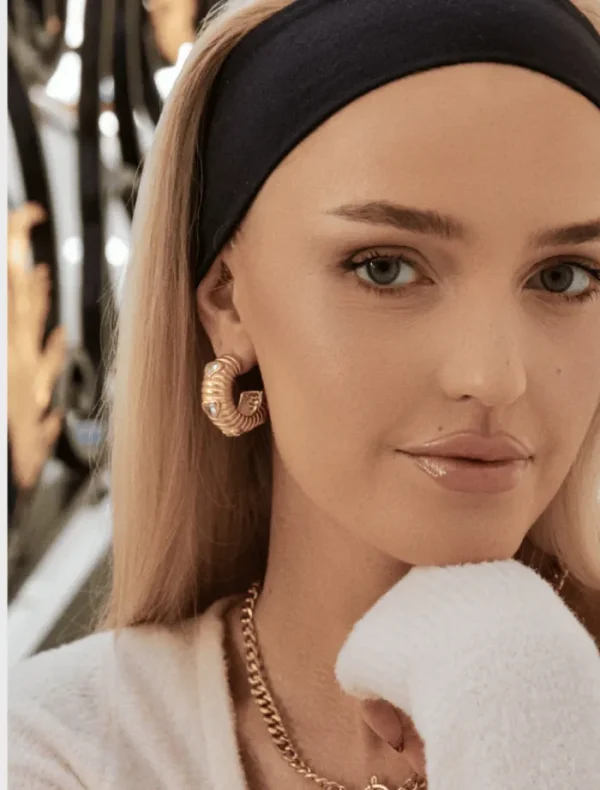 8 Other Reasons Lover Hoop - Gold< Earrings