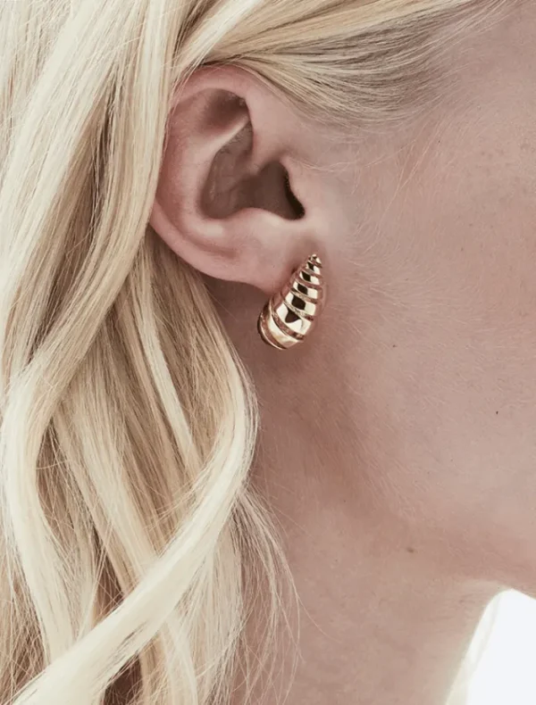 Jolie and Deen Nala Earrings - Gold< Earrings