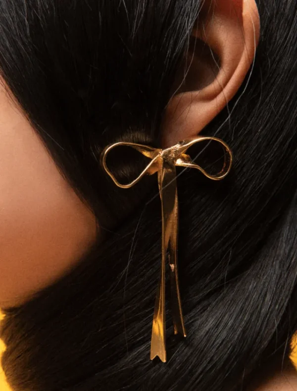 Susmie’s Queen Bow Earrings - Gold< Earrings