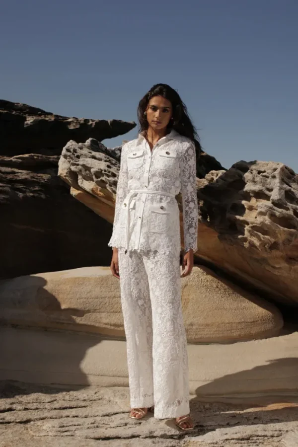 Sonya Rana Lace Blazer - White< Pants