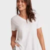 Bella Dahl Side Slit V-Neck Tee - White< Shorts | Shirts