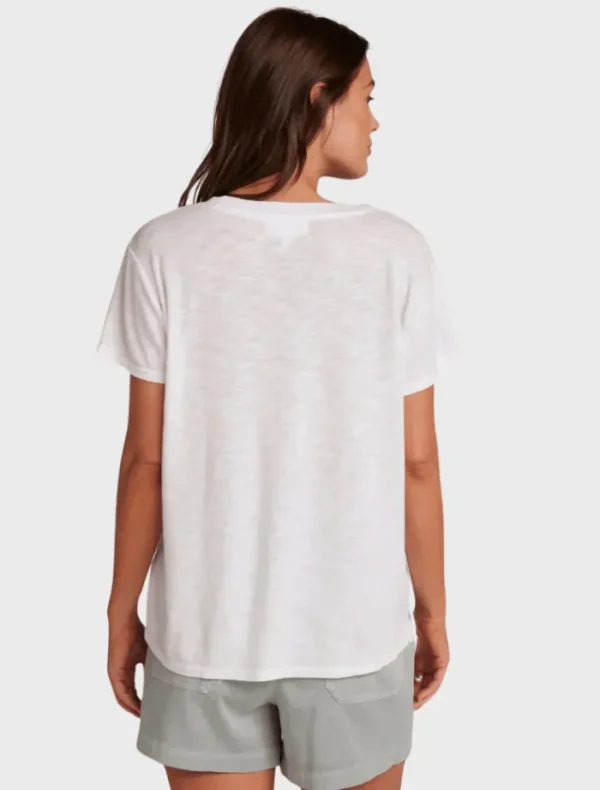 Bella Dahl Side Slit V-Neck Tee - White< Shorts | Shirts