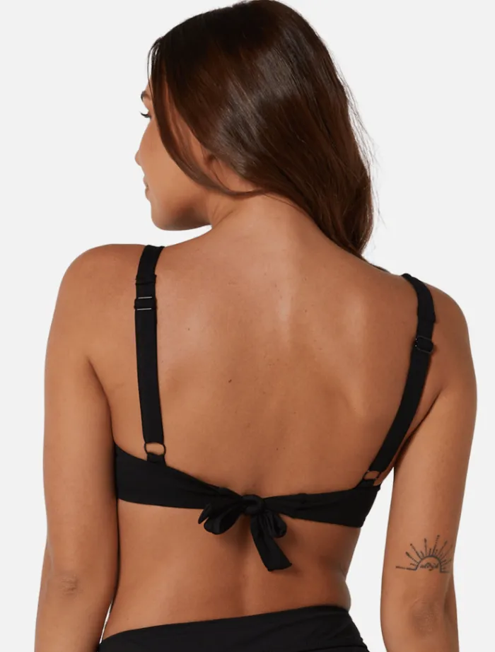 the_contour_boost_top__bl_1.webp It's Now Cool The Contour Boost Top - Black< Swimwear | Tops
