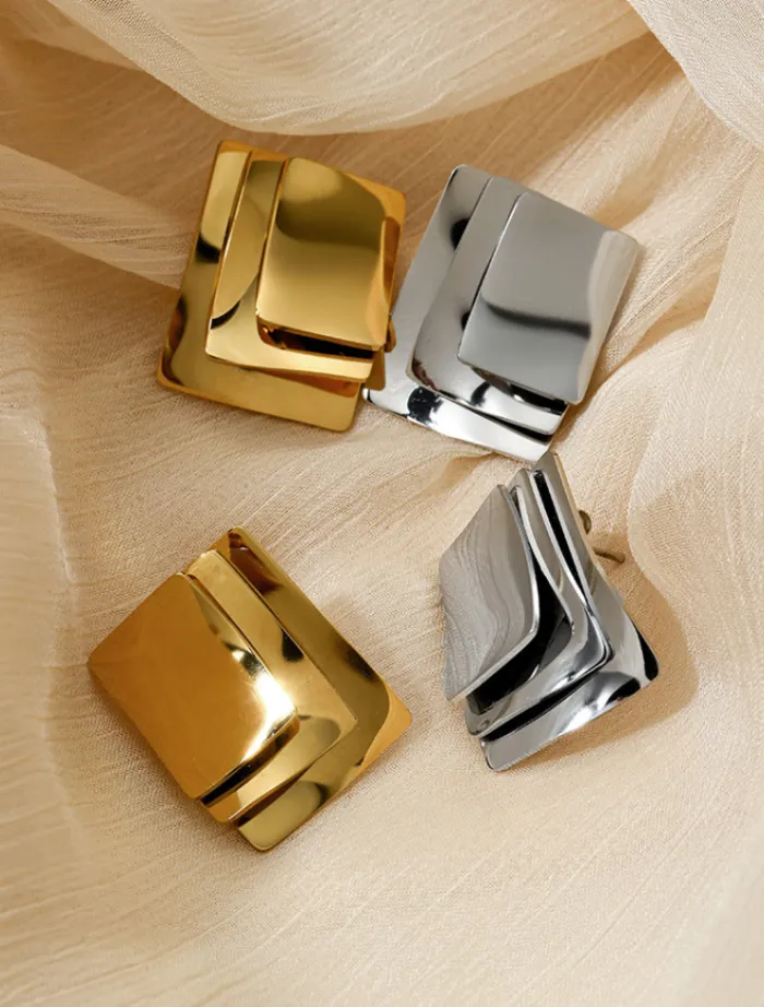 tyka_studs__silver_1.webp Insurge Clothing Tyka Studs - Silver< Earrings