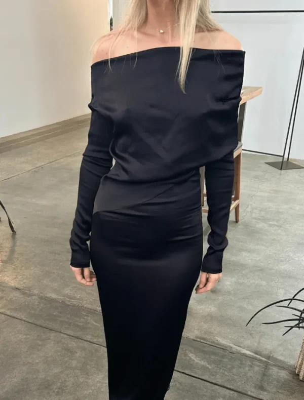 Insurge Clothing Vix Stretch - Akira< Midi Dresses